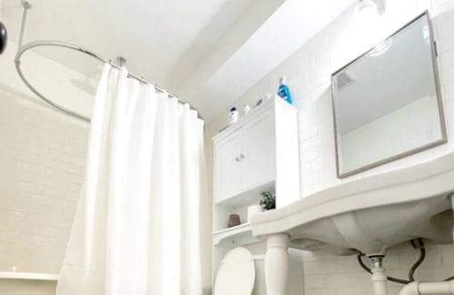 H Street Corridor Apartamento | Cozy English basement in Capitol Hill