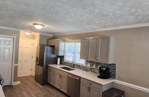 Fayetteville Casa | Cozy Entire House in the heart of Fayetteville, NC. Pet Friendly!