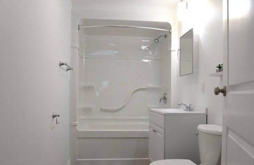 Yarmouth Apartamento | Cozy executive suite in Yarmouth for young professionals/retired individuals