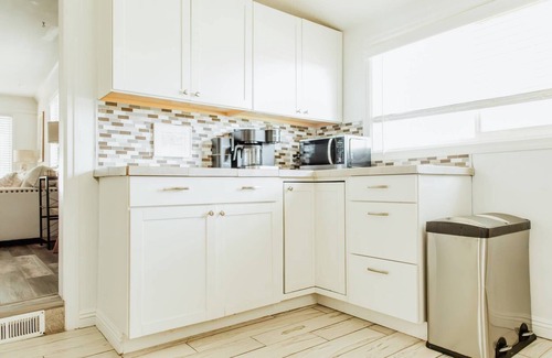Hyrum Casa | Cozy Home: Near Lake, Trails & Logan, Free Paddleboards! Dog Friendly