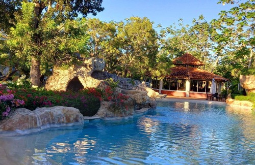 Guayacanes Apartamento | Cozy & family 3BR 2B, sleep7, near beach, 2big pool, jacuzzy, golf, restasurant