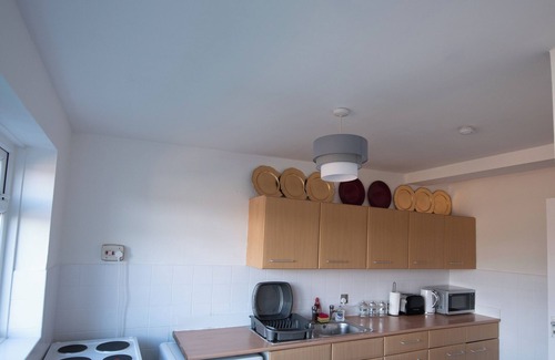 Cheadle Hulme Apartamento | Cozy Family Apartment | Manchester Airport | Free Parking | Sleeps 8