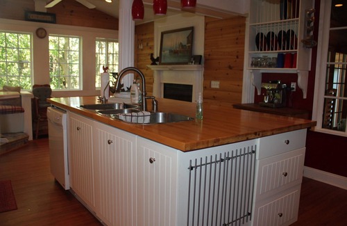 Williams Bay Cabina | Acogedor, Para toda la familia Log Cabin cerca de todo!