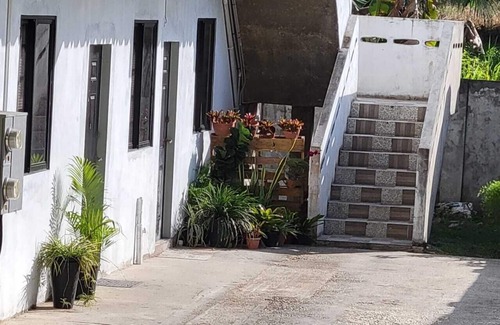 Penal-Debe Apartamento | Cozy, family-friendly 2-bedroom apartment- Near Brian Lara & C3 mall