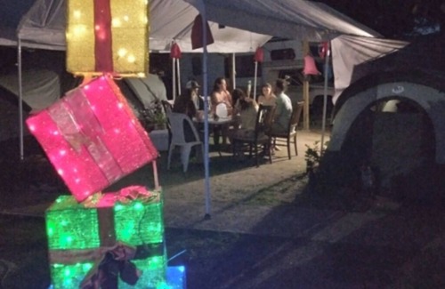Esperanza Alquiler De RV | Cozy Family Fruit Farm - 2 Tents 10 Ft. Stay Nature Campsite, Vieques with WiFi