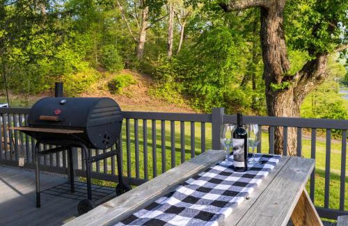 Bryson City Casa | Cozy Family Getaway w Games Hot Tub & Fire Pit