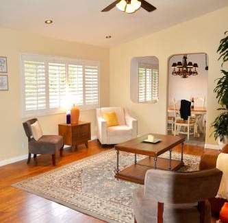 Santa Susana Casa | Cozy Family Hideaway, sleeps 8, 4 tv's yard, shops