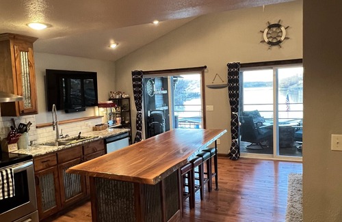 Rocky Mount Casa | Cozy family home, beautiful views, private dock and open boat slip!