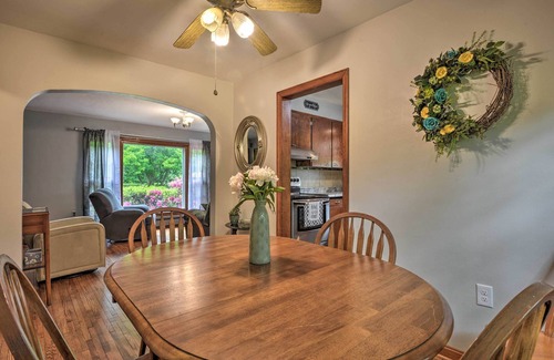 Springfield Casa | Cozy Family Home w/ Kayaks, Dock & Fire Pit!