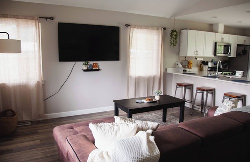 Palmer Casa | Cozy family home within walking distance of historical downtown Palmer, Alaska.