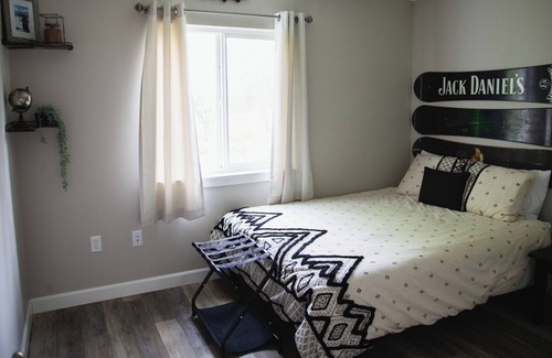 Palmer Casa | Cozy family home within walking distance of historical downtown Palmer, Alaska.