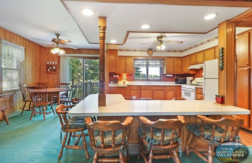 Powers Lake Casa | Cozy Family Lake Home |Recreational Lake |Waterfront |Private Pier |Bar |Pool Table