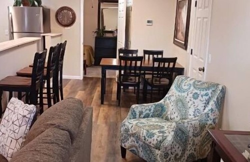 West Pensacola Casa | Cozy Family