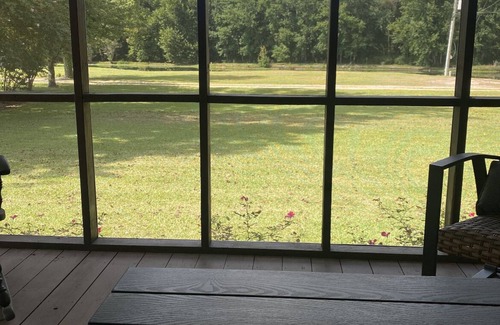 Williamston Otro | Cozy farm guest house…