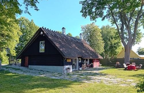 Hellamaa Casa | Cozy farmhouse