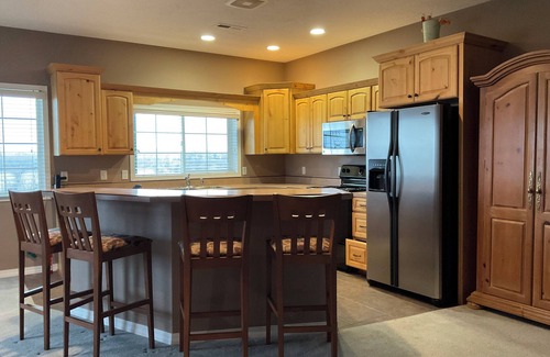 Great Falls Otro | Cozy farmhouse in charming Great Falls with WiFi, AC
