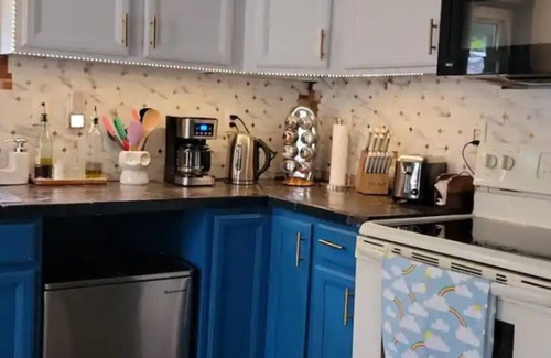 Ranshaw Casa | Cozy Farmhouse in Shamokin close to Knobels.