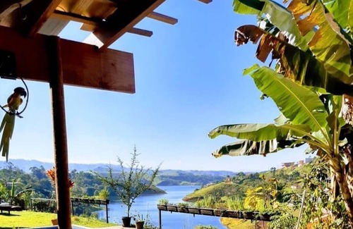 Igarata Casa | Cozy farmhouse overlooking the dam