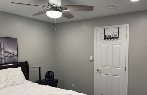 Federal Hill Casa | Cozy Federal Hill townhouse walking distance Ravens and Orioles stadium