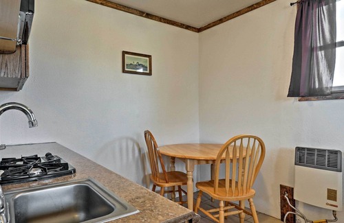 Fillmore Cabina | Cozy Fillmore Studio Cabin cerca del bosque de Fishlake!