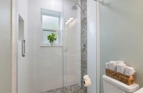 Sebastian Apartamento | Cozy first floor waterside condo
