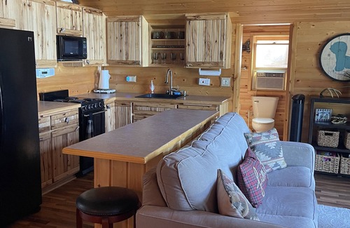 Arbor Vitae Cabina | Cozy Fitz Cabin located on Big Arbor Vitae Lake