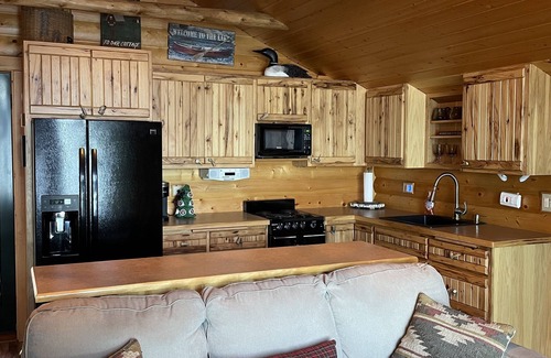 Arbor Vitae Cabina | Cozy Fitz Cabin located on Big Arbor Vitae Lake