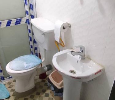Freetown Casa | Cozy Flat 5 Minutes To Beach