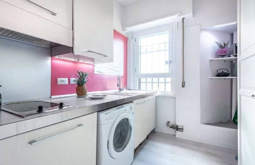 Zona LIII Tomba di Nerone Apartamento | Acogedor Flat Smart TV Wifi Aire acondicionado y sala de diseño con jacuzzi.