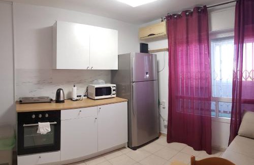 Lod Apartamento | Cozy Flat with Parking well-placed near TLV Airport