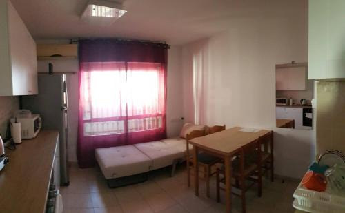 Lod Apartamento | Cozy Flat with Parking well-placed near TLV Airport