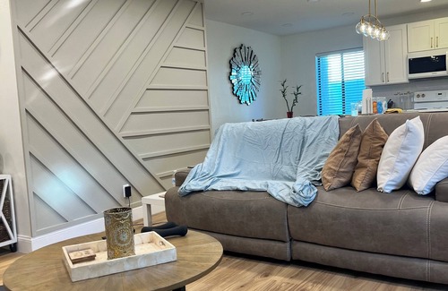 Longwood Condominio | Cozy Floridian tropical condo.