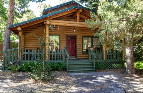 Sandy Cabaña | Cozy Forest Cottage
