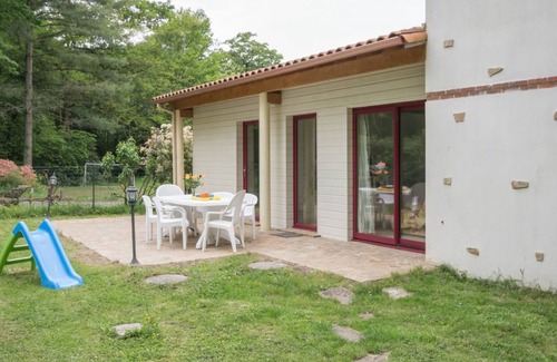 Vertou Cabaña | Casa familiar en la naturaleza con jardín, cerca de Nantes, equipada para niños y con juegos al aire libre