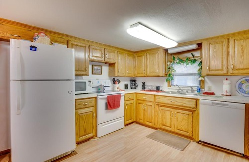Fort Cobb Casa | Cozy Fort Cobb Home Rental Near Lake Access!