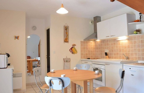 Saint-Pierre-la-Mer Casa | Pabellón con altillo, terraza y A/C a 900m de la playa, 6 plazas, parking privado