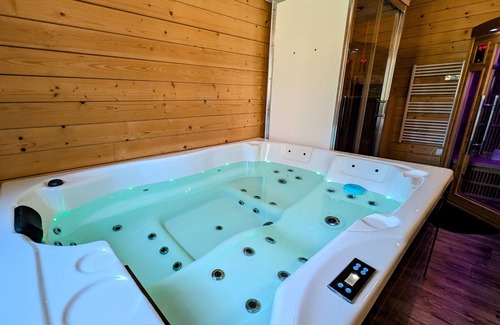 Fougerolles-Saint-Valbert Cabaña | Cabaña con Spa y se admiten mascotas - cerca de Plombières-les-Bains