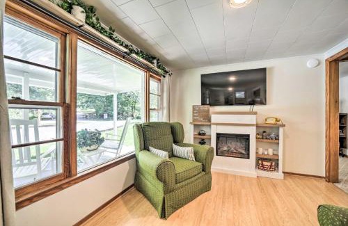 Franklin Casa | Cozy Franklin Cottage with Waterfront Views!