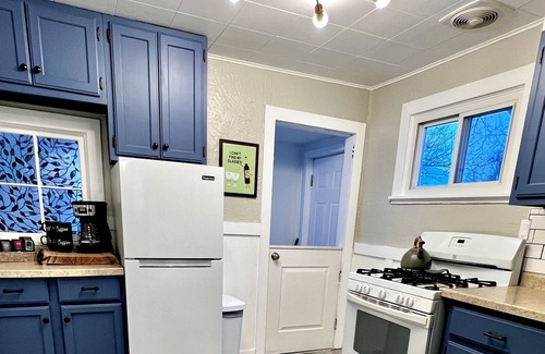 Creston Casa | Cozy Fun House Close to Breweries: Firepit & Games
