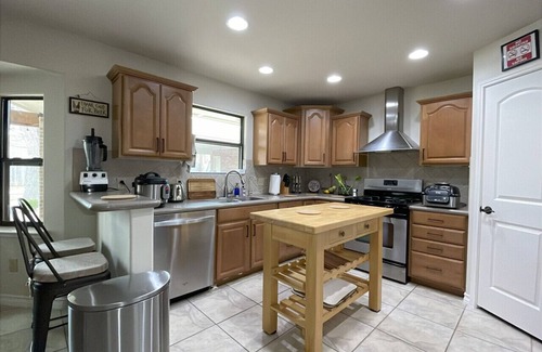 Georgetown Casa | Cozy Fun Upscale 6 beds
