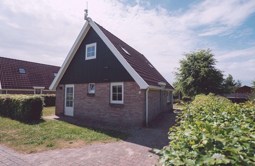 Bant Casa | Cozy Furnished House with Garden near Nature Reserve