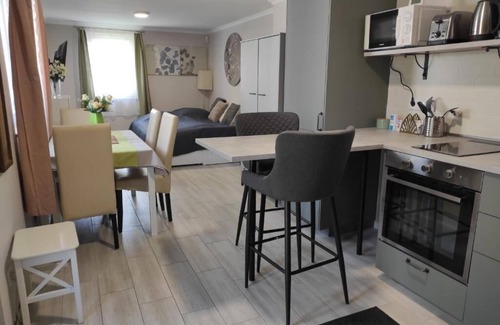 Torokbalint Casa | Cozy garden city atmosphere 10 minutes from Budapest dogs welcome