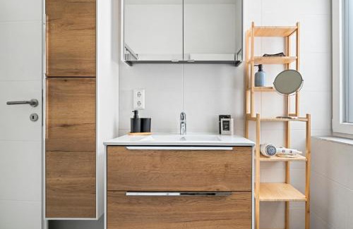 Funfhaus Apartamento | Cozy, generous City Apartment - 10 min to city-centre - Contactless 24h Check-In