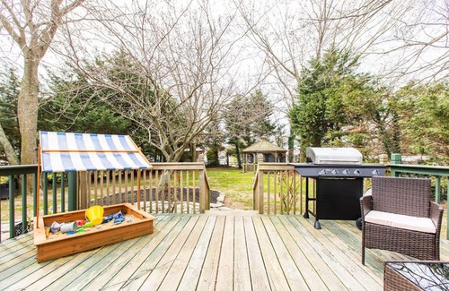 Lower Township Casa | Cozy getaway - 5 min drive to beach