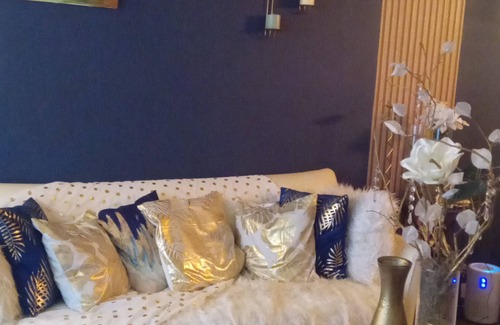 Sunrise Apartamento | Cozy Getaway by the lake in the city