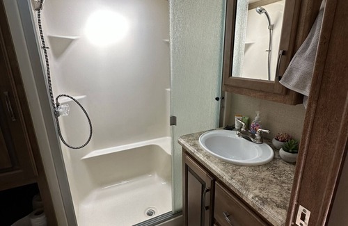 Ringold Alquiler De RV | Cozy getaway close to Hochatown/Casinos/Beavers Bend/Lakes