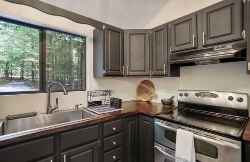 The Woods Casa | Cozy getaway in the woods of Hedgesville, WV. Pet friendly!