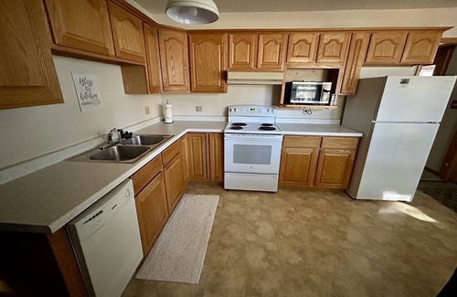 New Lisbon Cabaña | Cozy getaway near Castlerock Lake