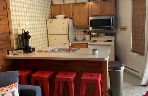 Hidden Valley Condominio | Cozy Getaway