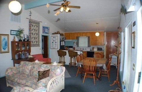 Port Mansfield Casa | Cozy getaway with view of South bay